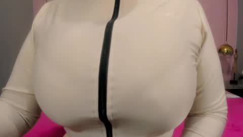 Valeria online show from March 2025 10:00:02 AM