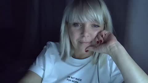 06angel online show from October 2025 09:35:02 PM