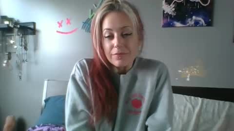 Snapshot of 0_jinx_0 chatting on November 2025 06:19:01 PM 0_jinx_0 online show from November 2025 06:19:01 PM