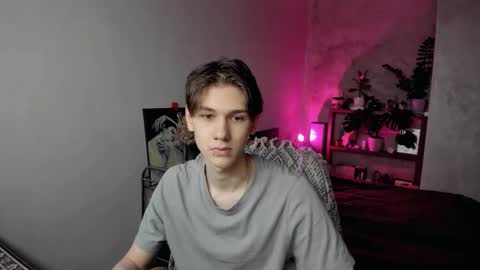 Adam online show from November 2025 09:41:01 AM