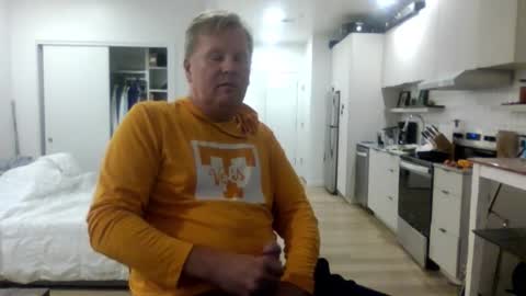 Snapshot of 1029mn chatting on October 2025 05:51:02 AM Takin Profits online show from October 2025 05:51:02 AM