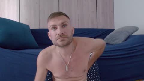 Snapshot of 10in_deluxe chatting on October 2025 07:19:01 AM 10in_deluxe online show from October 2025 07:19:01 AM