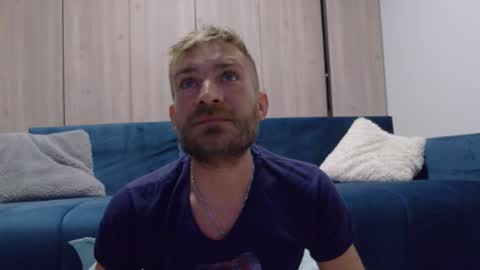 Snapshot of 10in_deluxe chatting on October 2025 05:19:02 PM 10in_deluxe online show from October 2025 05:19:02 PM