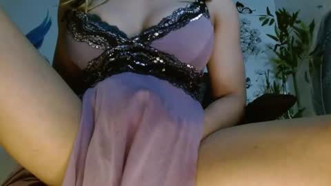 Jennifer Atkinson online show from January 2025 08:52:01 AM