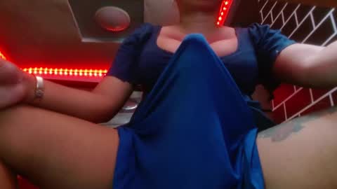  i am trixie im Your Selfsucking Mistress  online show from December 2024 03:38:02 AM