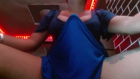  i am trixie im Your Selfsucking Mistress  online show from December 2024 03:13:02 AM