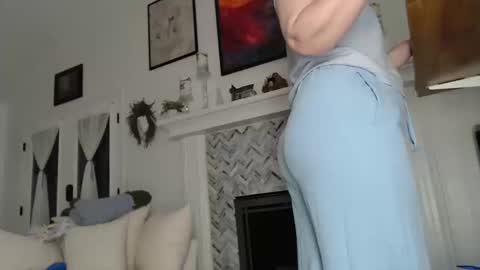 Aurora Willows online show from October 2025 11:11:01 AM