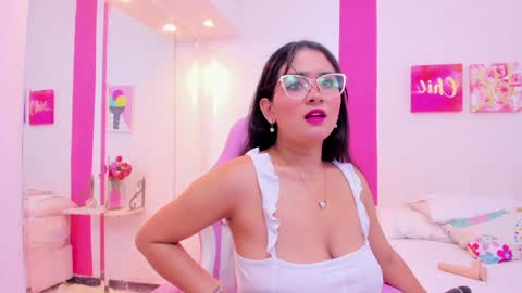 Scarlette  online show from December 2024 03:25:01 AM