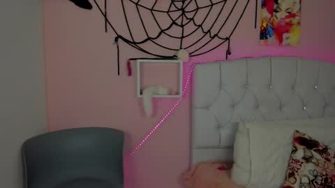 18candy online show from October 2025 10:39:02 PM