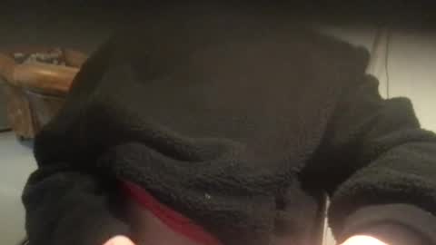 man 18 but cute online show from December 2024 10:20:01 PM