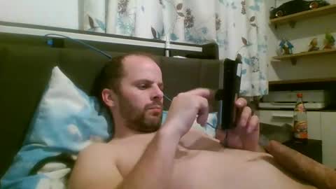 Snapshot of 19berni91 chatting on December 2025 07:19:02 PM berni online show from December 2025 07:19:02 PM