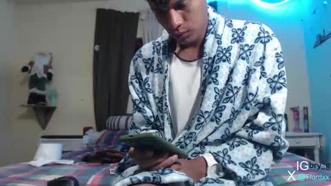 1hannafordxxx online show from December 2024 01:53:01 AM