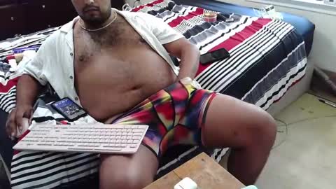 1htxcloudy1 online show from October 2025 06:25:02 PM