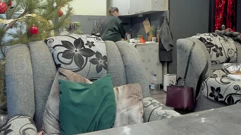 1LINDSEY1 online show from January 2025 05:01:01 PM