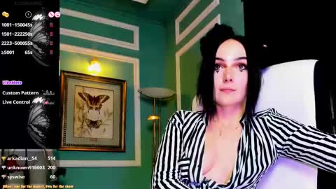 Moona  online show from March 2025 11:09:02 PM