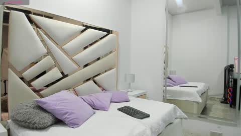 Snapshot of 1naughty_milf chatting on January 2025 11:47:02 AM Luisa online show from January 2025 11:47:02 AM