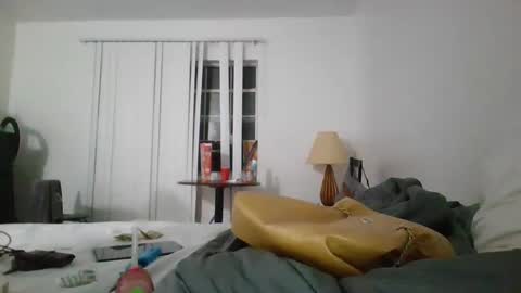 freakyymeee online show from September 2025 04:39:02 AM