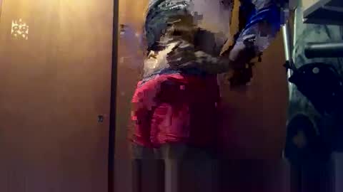 Snapshot of 2025rob chatting on October 2025 12:26:02 PM 2025rob online show from October 2025 12:26:02 PM