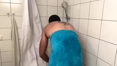 Snapshot of 2025rob chatting on November 2025 05:23:01 PM 2025rob online show from November 2025 05:23:01 PM