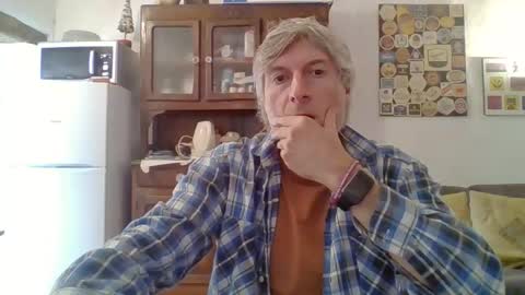 Snapshot of 22esserre chatting on October 2025 01:35:02 PM 22esserre online show from October 2025 01:35:02 PM