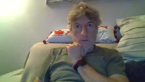 Snapshot of 22esserre chatting on November 2025 10:45:02 PM 22esserre online show from November 2025 10:45:02 PM