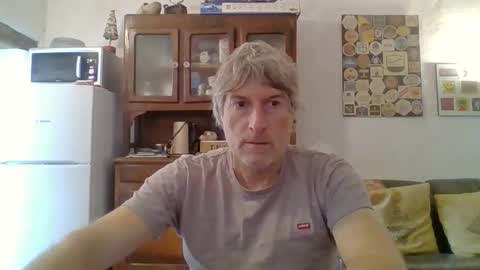 Snapshot of 22esserre chatting on November 2025 01:23:01 PM 22esserre online show from November 2025 01:23:01 PM