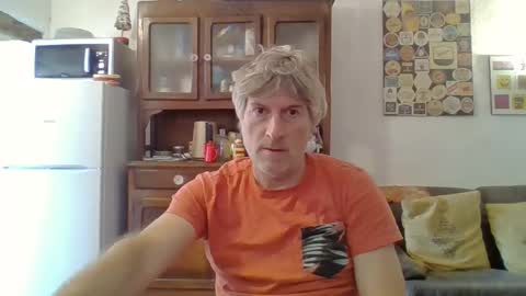 Snapshot of 22esserre chatting on November 2025 01:22:02 PM 22esserre online show from November 2025 01:22:02 PM