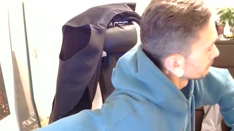 Snapshot of 2323gary chatting on October 2025 07:33:01 PM 2323gary online show from October 2025 07:33:01 PM