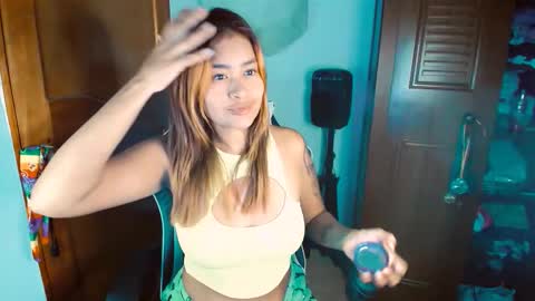 Snapshot of 2girls__dream chatting on October 2025 10:16:02 AM samantha sharon online show from October 2025 10:16:02 AM