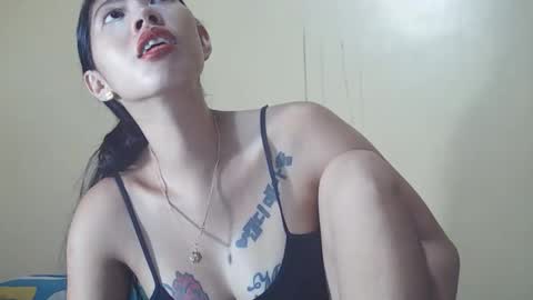 Snapshot of 2pinaybeauty chatting on November 2025 12:17:01 PM 2pinaybeauty online show from November 2025 12:17:01 PM