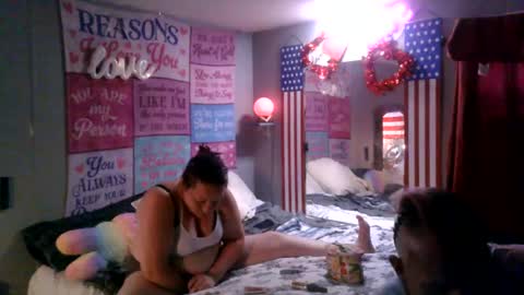 2slutty4u88 online show from September 2025 11:55:02 AM