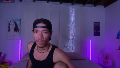 Jess online show from September 2025 07:59:01 PM