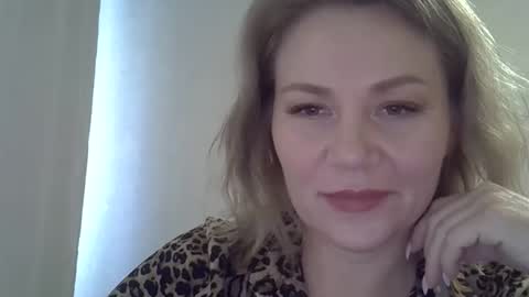Snapshot of 3susie chatting on September 2025 07:19:01 AM 3susie online show from September 2025 07:19:01 AM