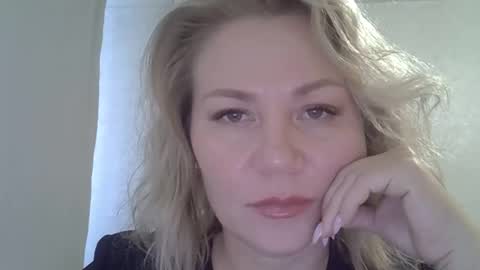 Snapshot of 3susie chatting on September 2025 07:30:02 AM 3susie online show from September 2025 07:30:02 AM