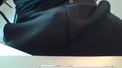 Snapshot of 4glz chatting on October 2025 02:42:02 AM 4glz online show from October 2025 02:42:02 AM