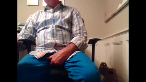 4uguys online show from September 2025 02:44:02 AM