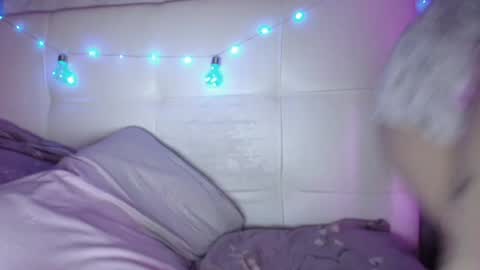 Snapshot of 6a6yface chatting on December 2024 12:18:02 PM lil J online show from December 2024 12:18:02 PM