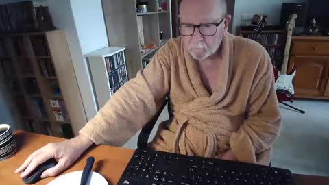  Papi  online show from March 2025 04:20:01 PM