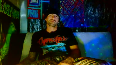 Snapshot of 8inspyder chatting on October 2025 11:00:01 AM EvelDicknievel1 online show from October 2025 11:00:01 AM