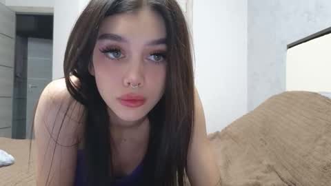 Snapshot of 9west chatting on October 2025 11:41:02 AM KARINA online show from October 2025 11:41:02 AM