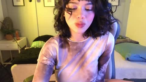 Snapshot of _abigaill_1 chatting on December 2024 06:00:01 AM abigaill online show from December 2024 06:00:01 AM