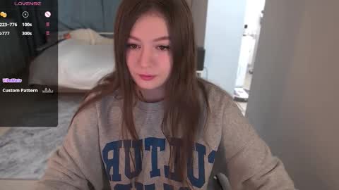 Emy online show from October 2025 06:49:01 AM