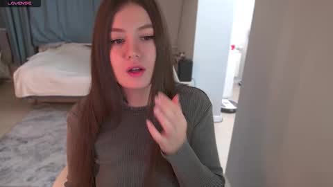 Emy online show from October 2025 06:36:02 AM