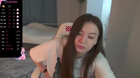 Emy online show from October 2025 06:35:02 AM