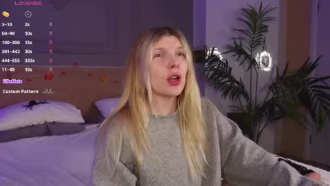 Snapshot of _aleksa chatting on October 2025 06:03:02 AM Alexa online show from October 2025 06:03:02 AM