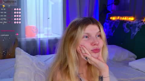 Snapshot of _aleksa chatting on October 2025 07:10:02 AM Alexa online show from October 2025 07:10:02 AM