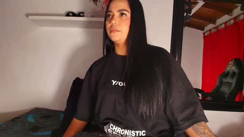 Snapshot of _alexaa_20 chatting on January 2025 11:43:01 AM Alexa online show from January 2025 11:43:01 AM