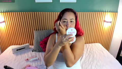 Ana Victoria online show from January 2025 06:28:01 PM