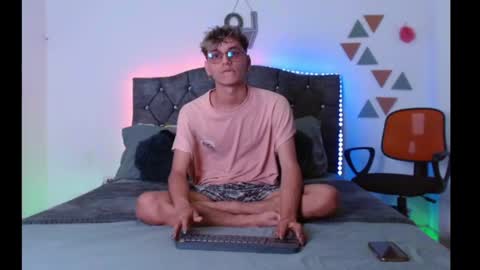 Andres online show from January 2025 04:41:01 PM