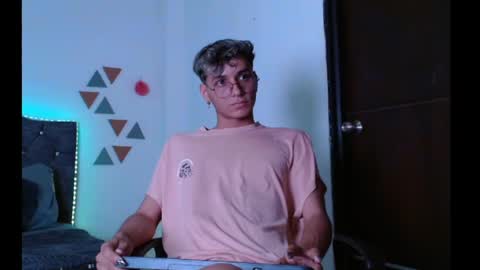 Andres online show from January 2025 07:43:01 PM